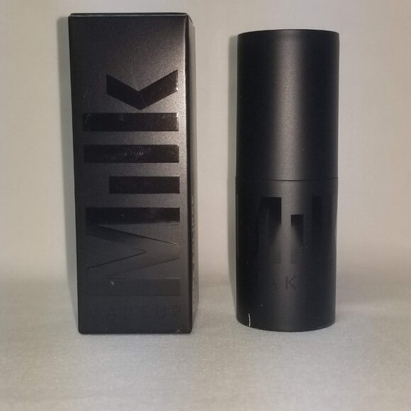 Milk Makeup - Pore Eclipse Non-Comedogenic Matte Blur Stick - Picture 5 of 7